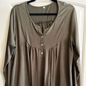 Dark Green long sleeve top